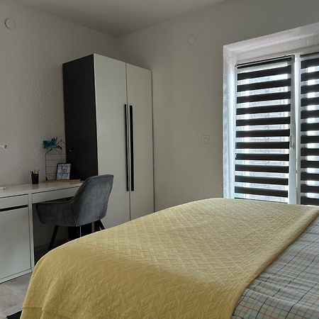 Apartment Peloza 1 Porec Exterior photo